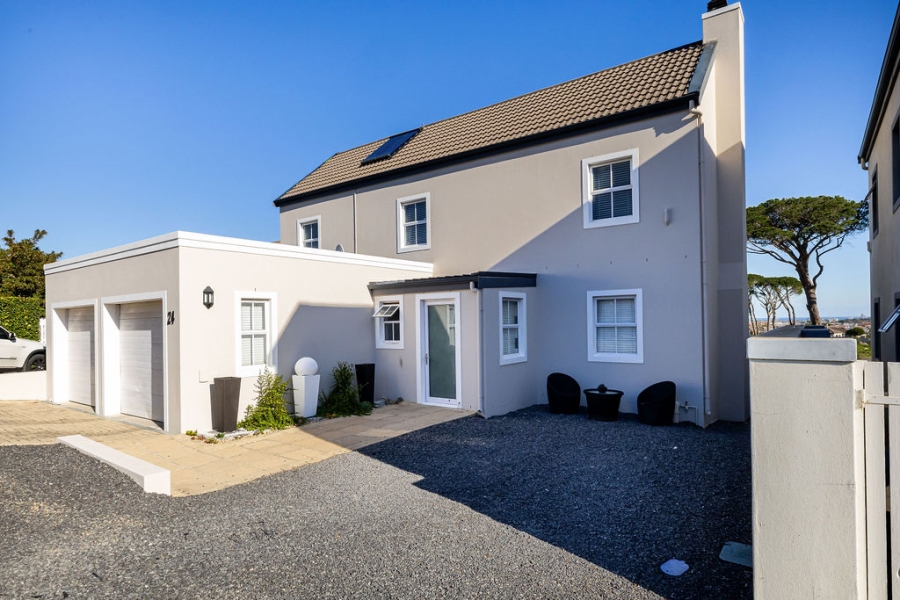 3 Bedroom Property for Sale in Dennegeur Western Cape